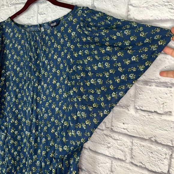 Chaps Womens Blouse Large Blue Floral Bohemian Short Sleeve NWT - Picture 2 of 8